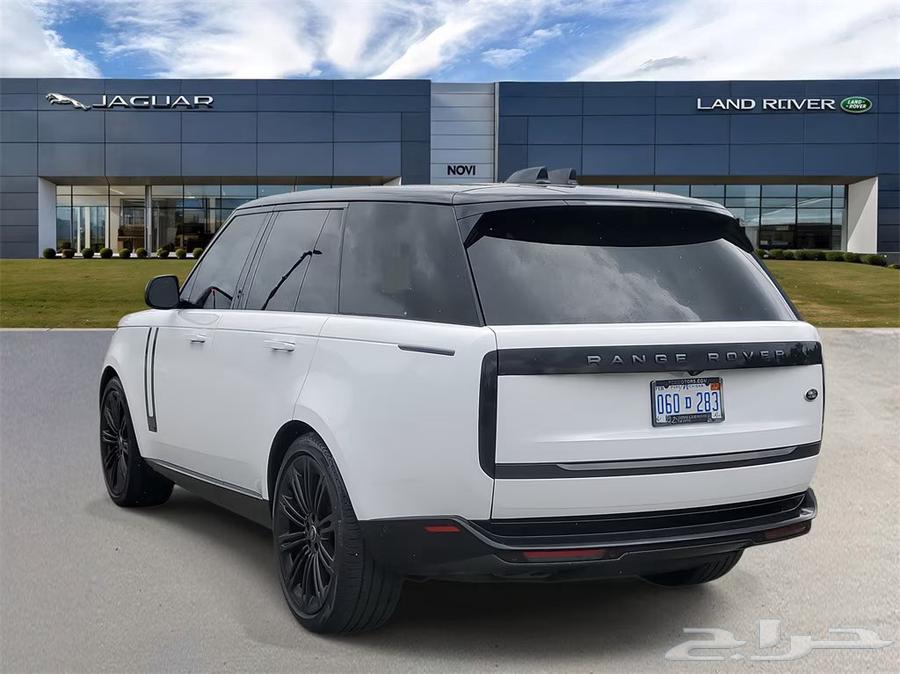 رنج روفر اتوتوبيغرافي 2024 بحالة الجديد وسعر مميز64610082898562114