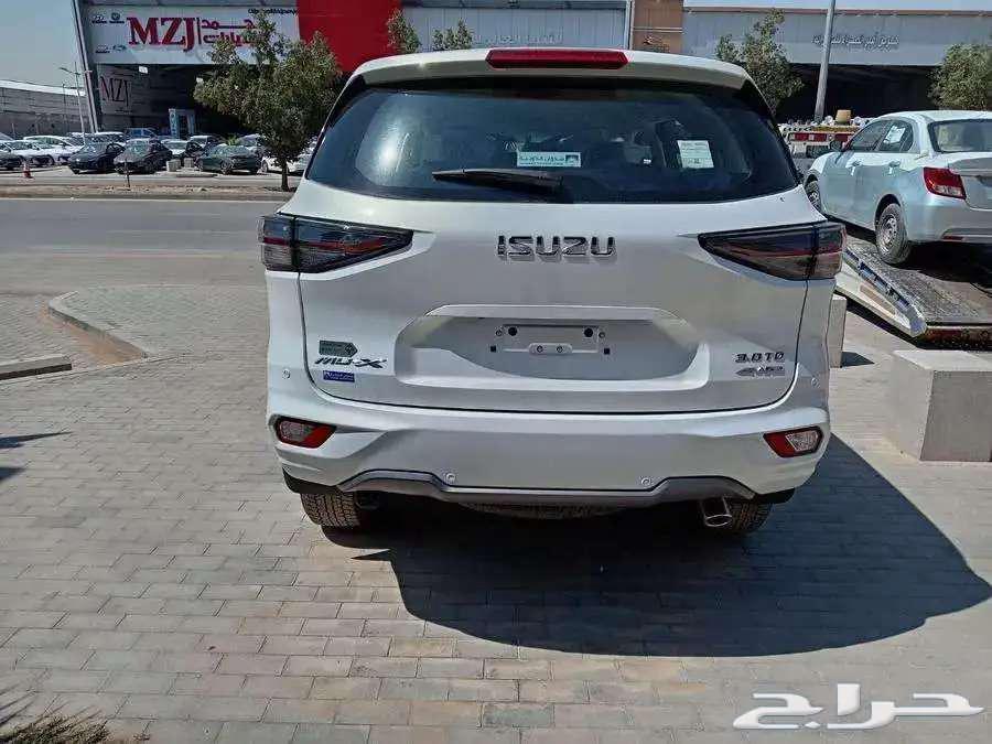 Isuzu MUX Full Double 2024 – Keyless Start64609163315969113