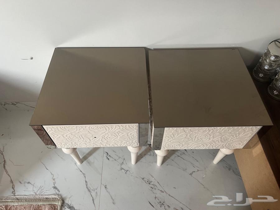 للبيع طاوله زجاج64446896195201110