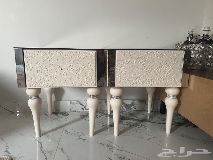 للبيع طاوله زجاج64446896195201111