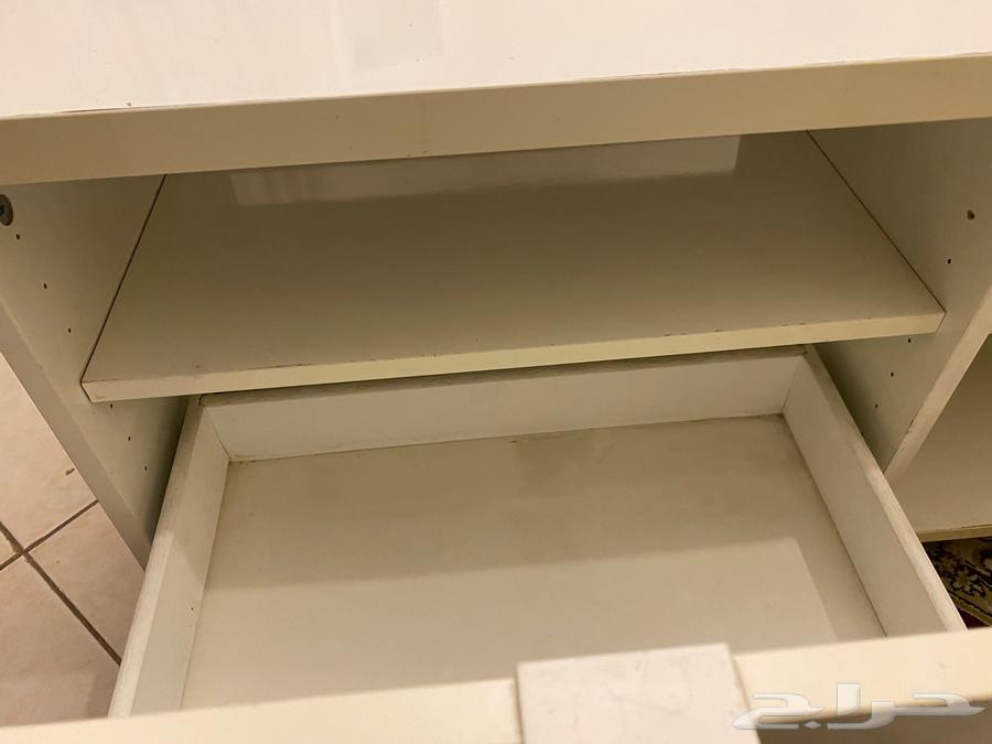 طاولة تلفاز ايكيا لوجه الله64448793495299111