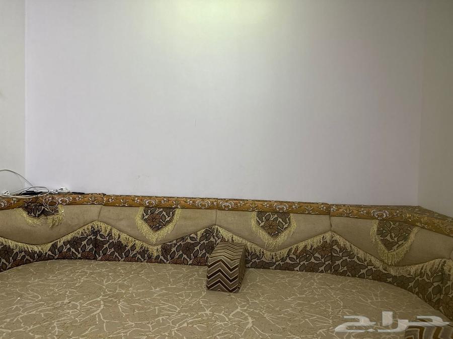 اثاث للبيع وبحالة ممتازة64443668795651114