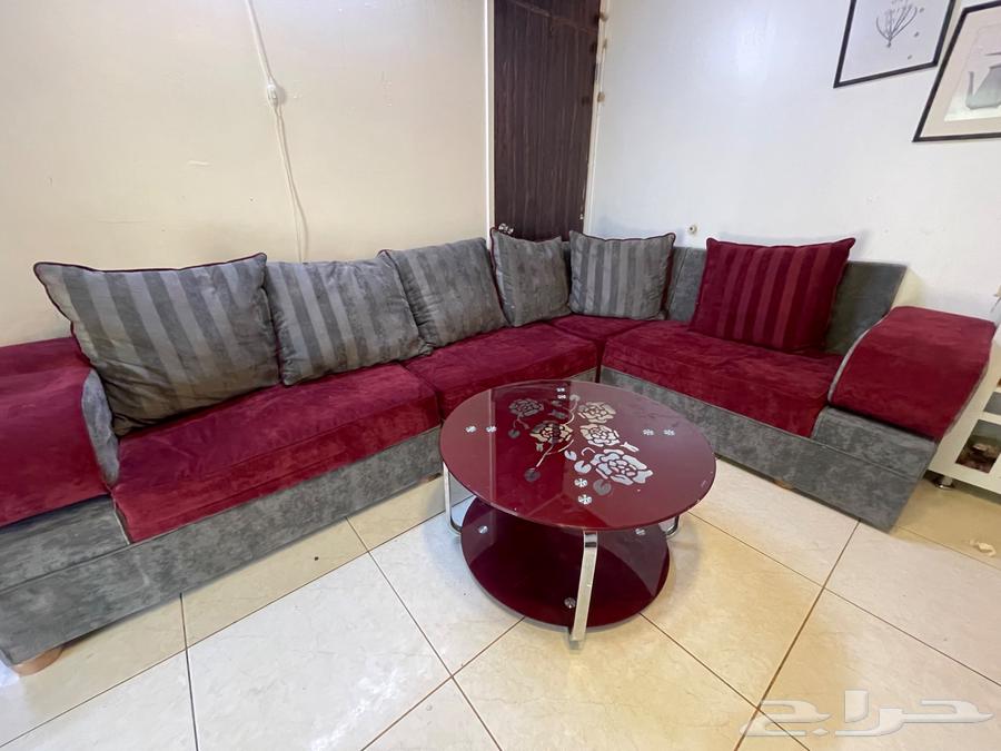 Sofa with a clean table for sale64443883448706110