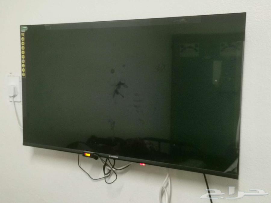 شاشة 40 بوصه LCD64444984549634110