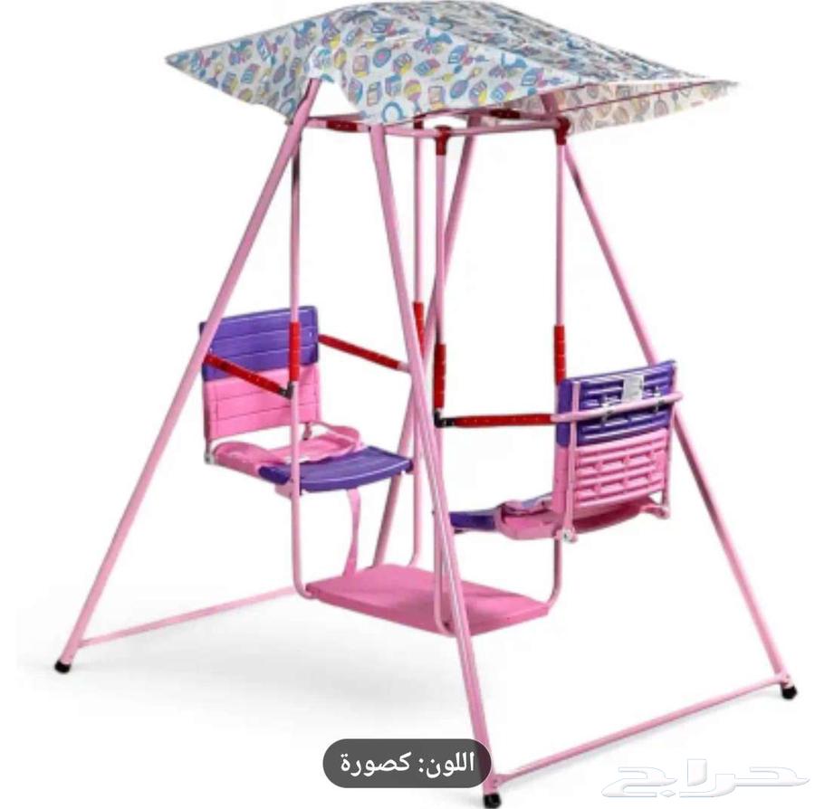 Children's swings, a baby bed, and a large mattress64443989988737112