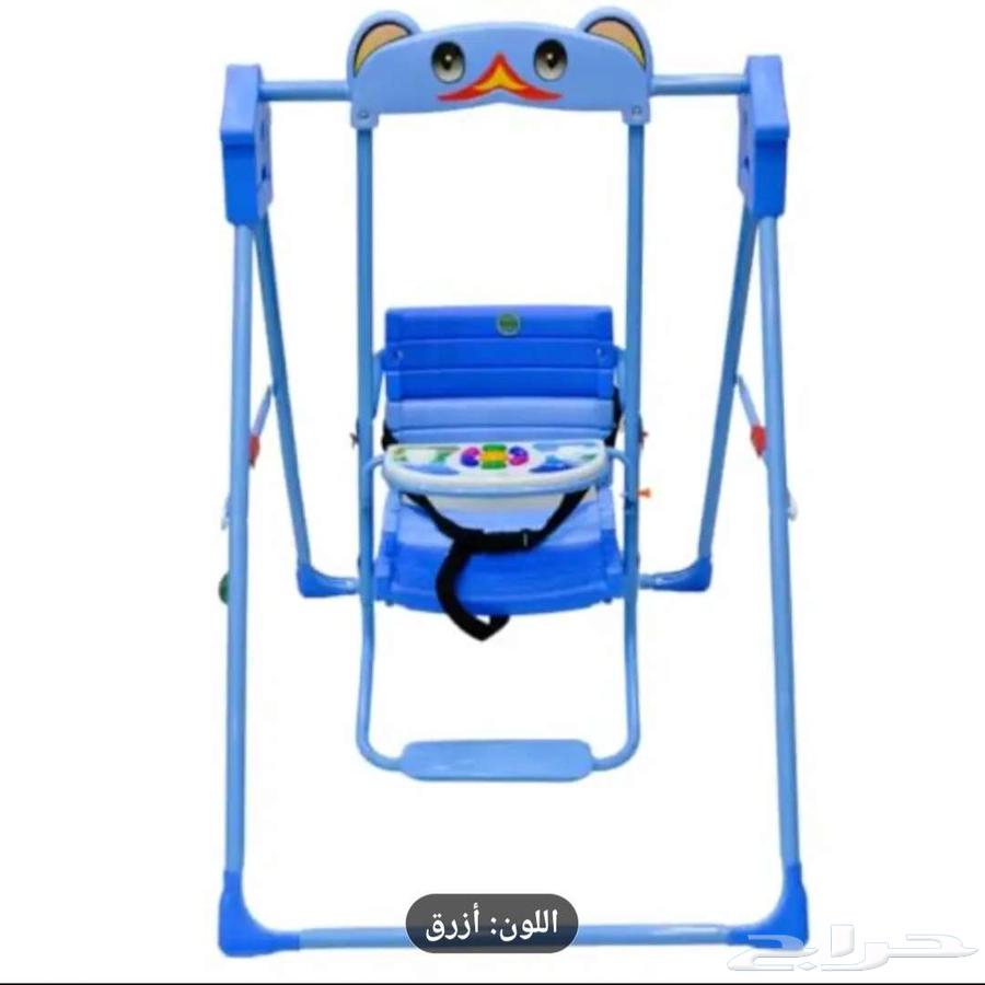 Children's swings, a baby bed, and a large mattress64443989988737113