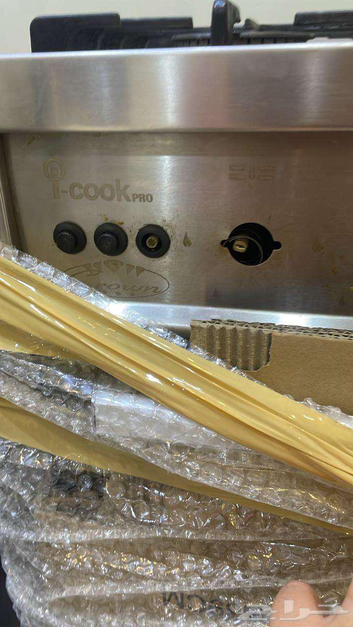 طقم كنب وفرن 5 عيون للبيع64452320076546111