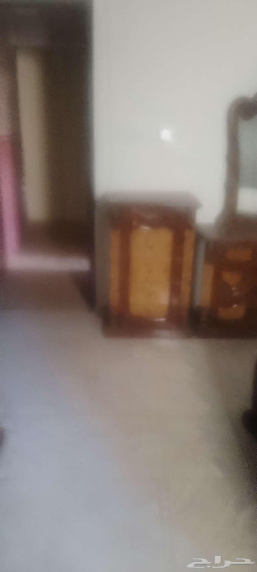 اثات للبيع..64454040878723112