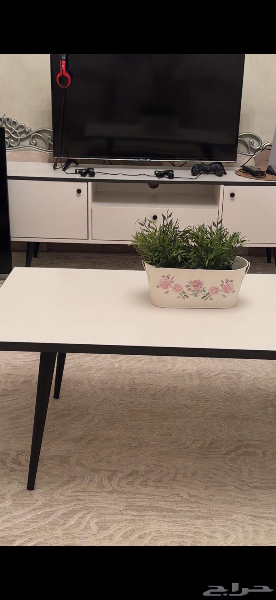 أثاث وطاوله للبيع64454770187011111
