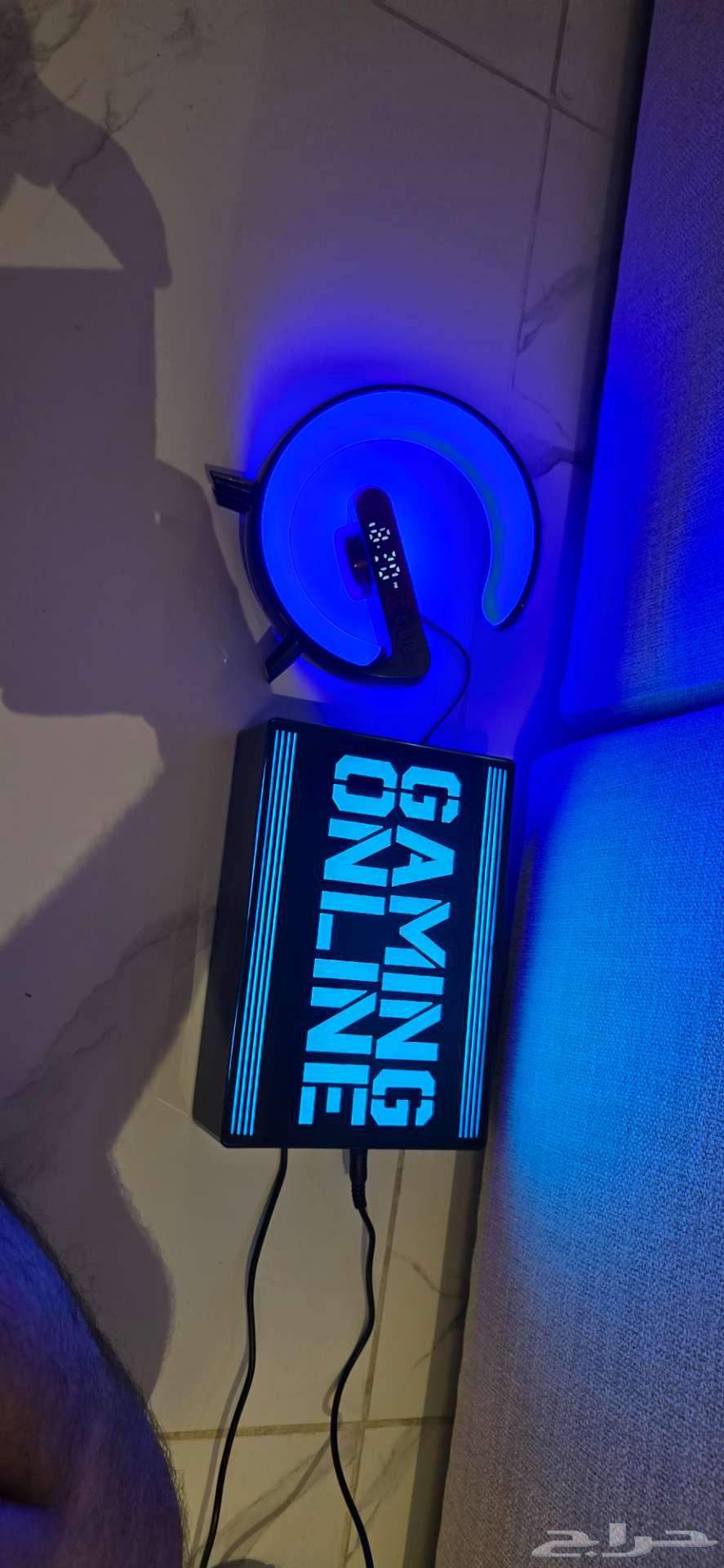 انارة فيمينق وشاحن بنور وسامعه64457582868098112