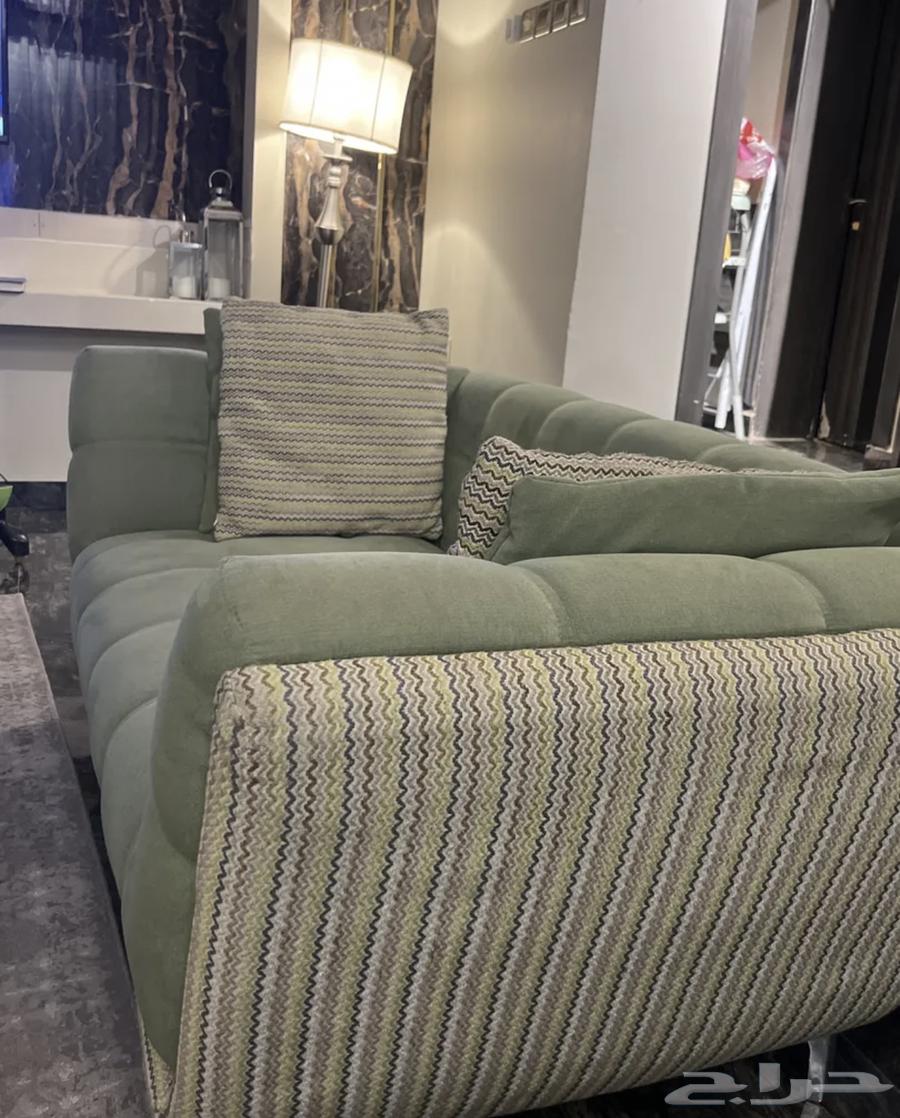 Luxurious and modern sofa set for sale at a very, very attractive price64451796126977111