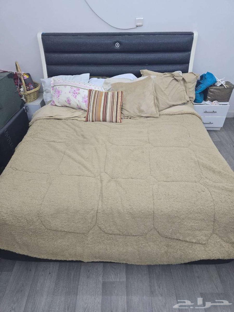 للبيع غرفة نوم كبيرة   غسالة 11 كيلو مستخدم64454386689795110