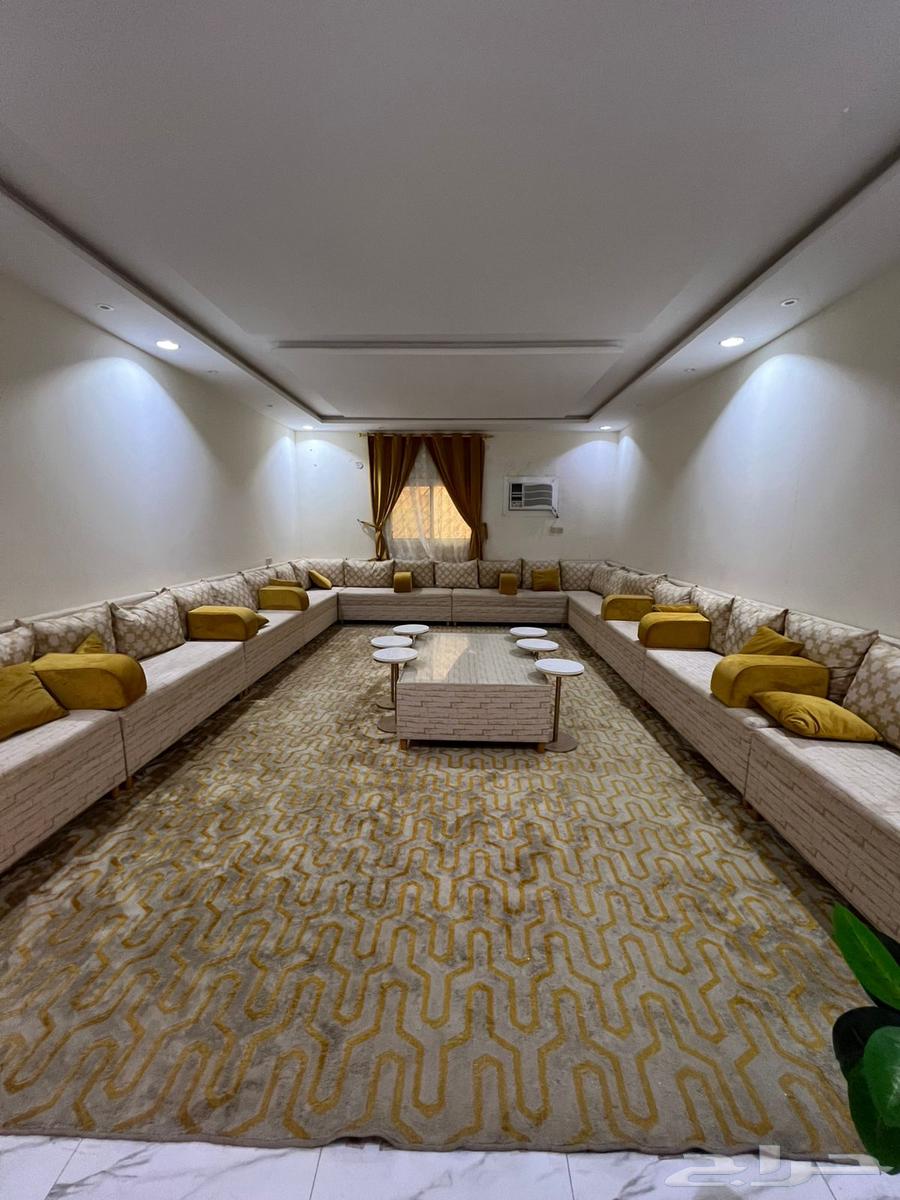 كنب شبه جديد استعمل نظيف64455673250689110