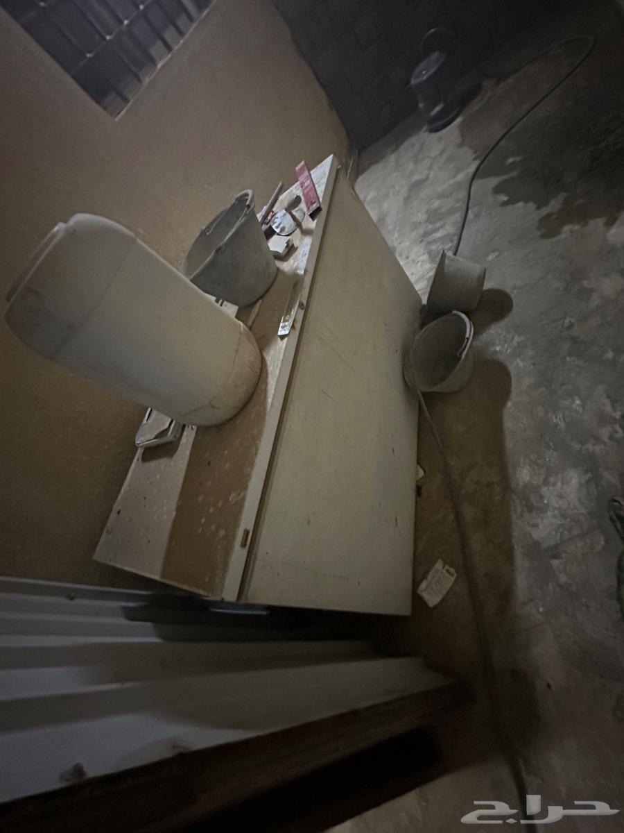 Samsung refrigerator and a regular refrigerator and washing machine64452224955010111