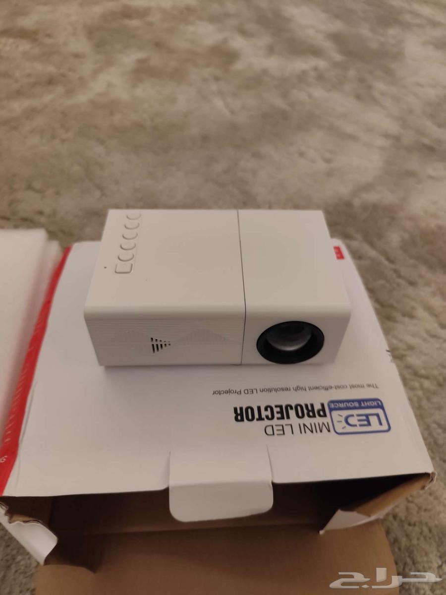 Small projector for sale64452590421506113