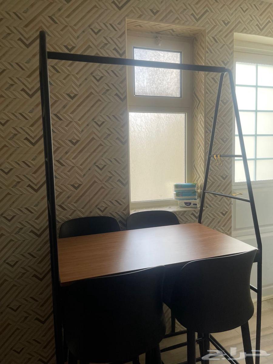 My sister's new dining table, simple use but for sale64453366765442112