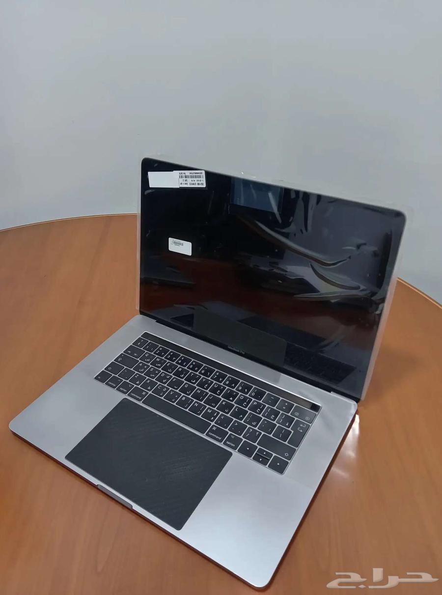 اجهزة (لابتوب و شاشات و كمبيوتر ) للبيع64451876542339111