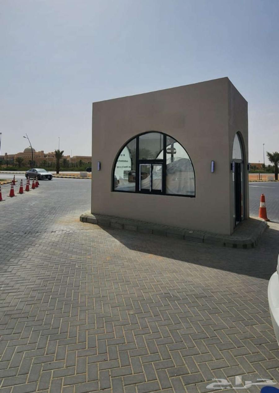 كشك متنقل درايف ثرو للبيع64453985513219114