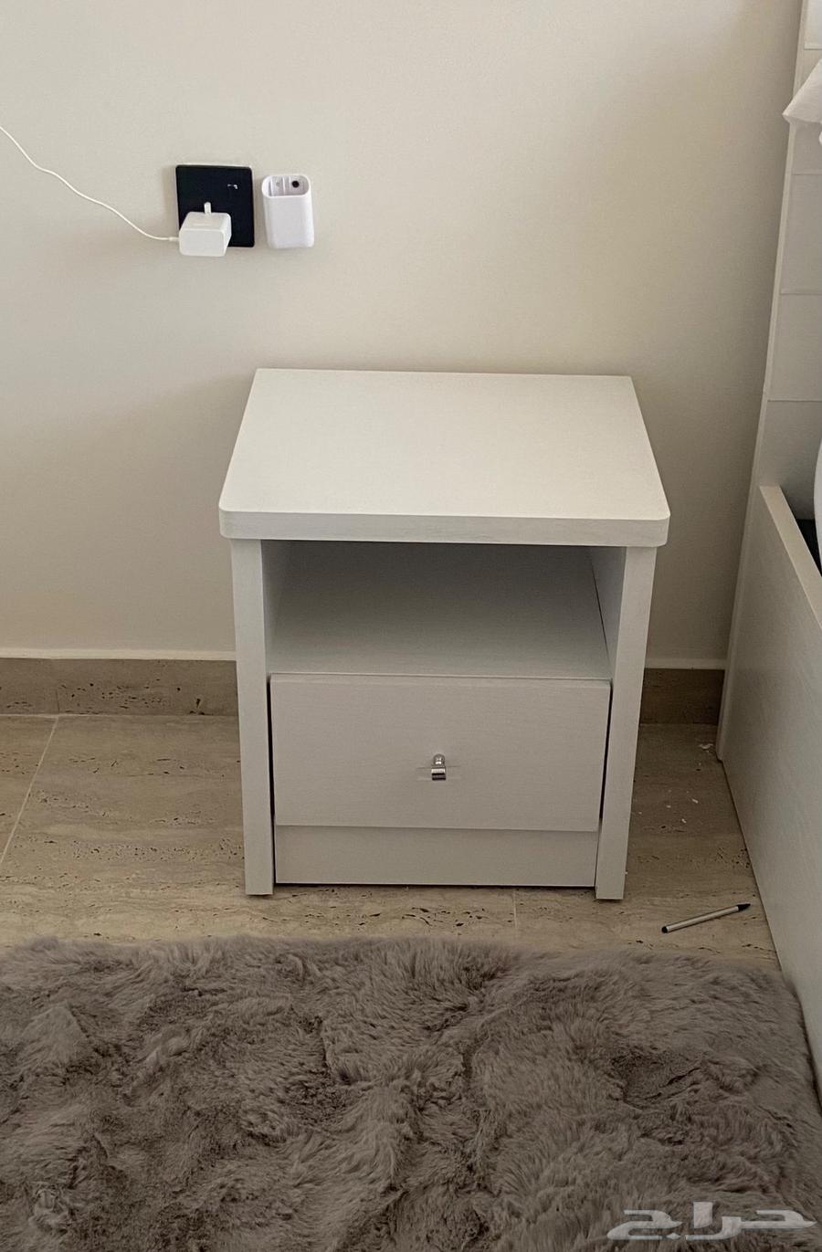 White colored commode - new64452456012929112