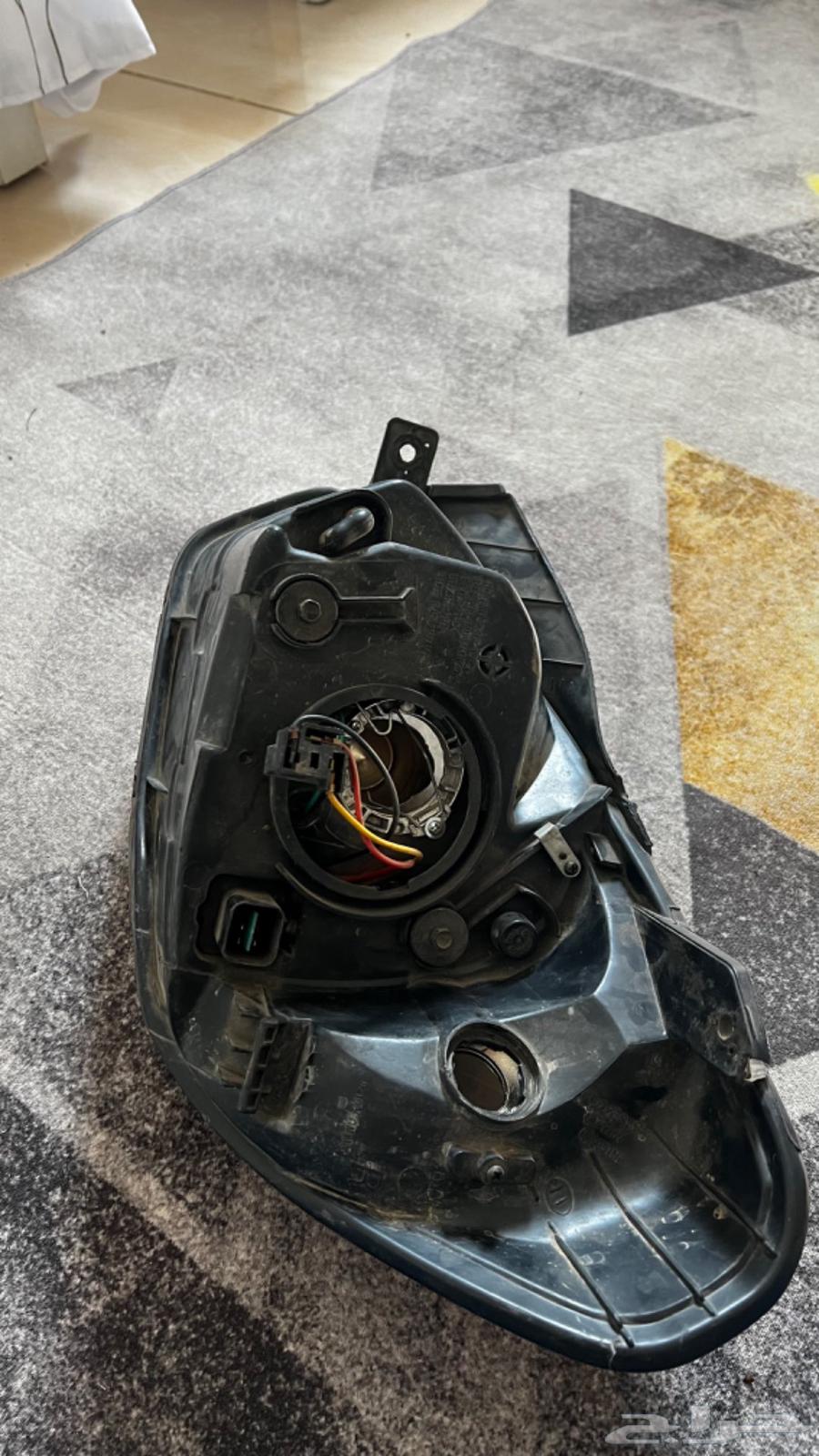 Right-side Accent Candle (Passenger Side), 2007–201164620004978433113