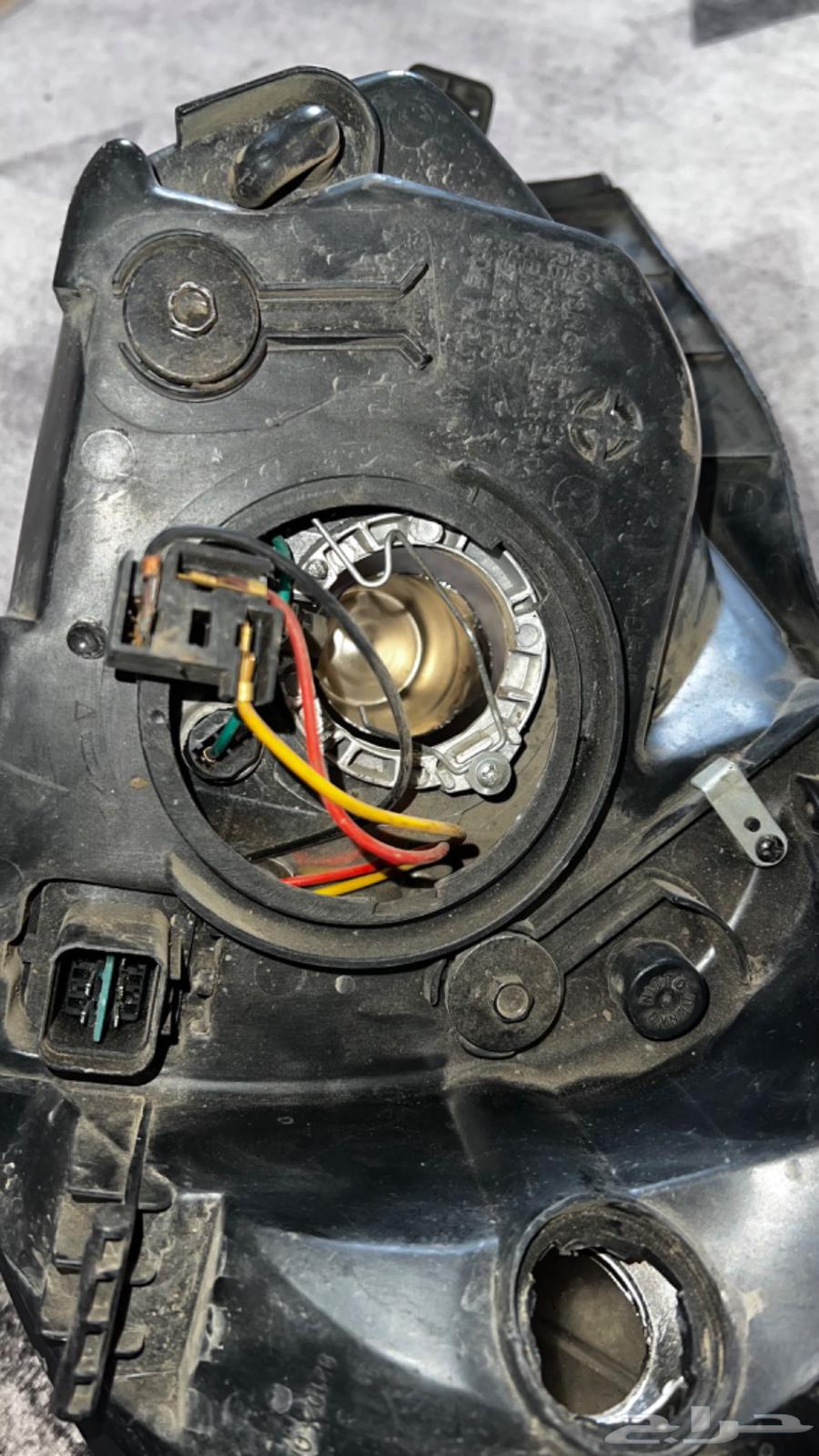 Right-side Accent Candle (Passenger Side), 2007–201164620004978433114