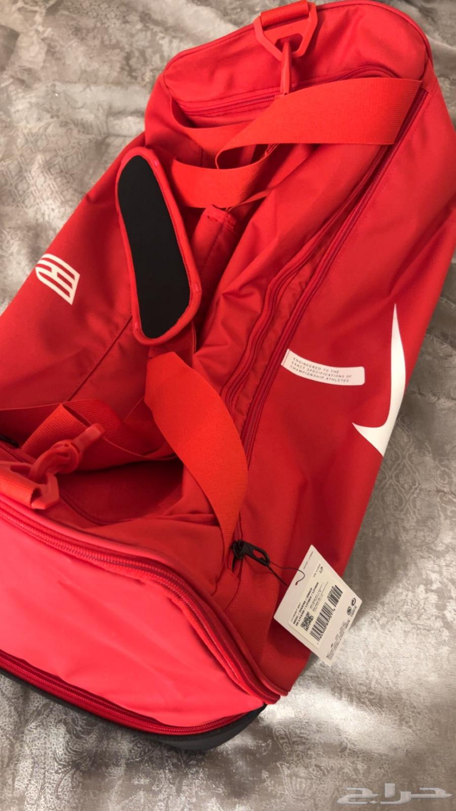 للبيع شنطه نايكي بشعار القادسيه جديده64457254913026112