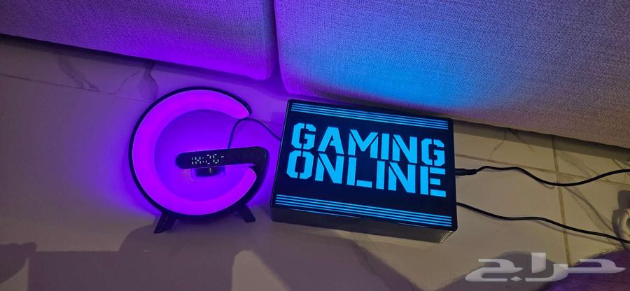 انارة فيمينق وشاحن بنور وسامعه64457582868098110