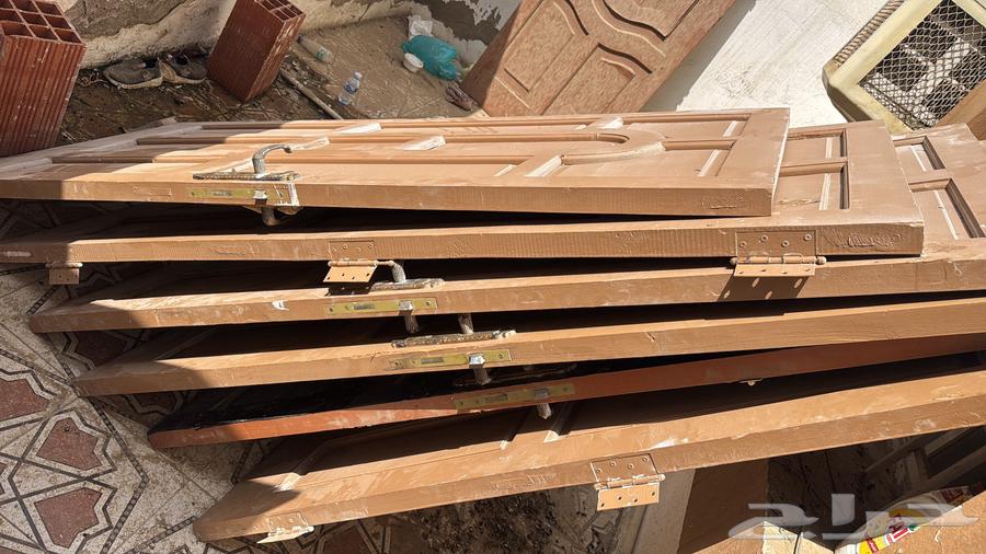 بيبان خشب اصلي حالتها ممتازه64451836537089110