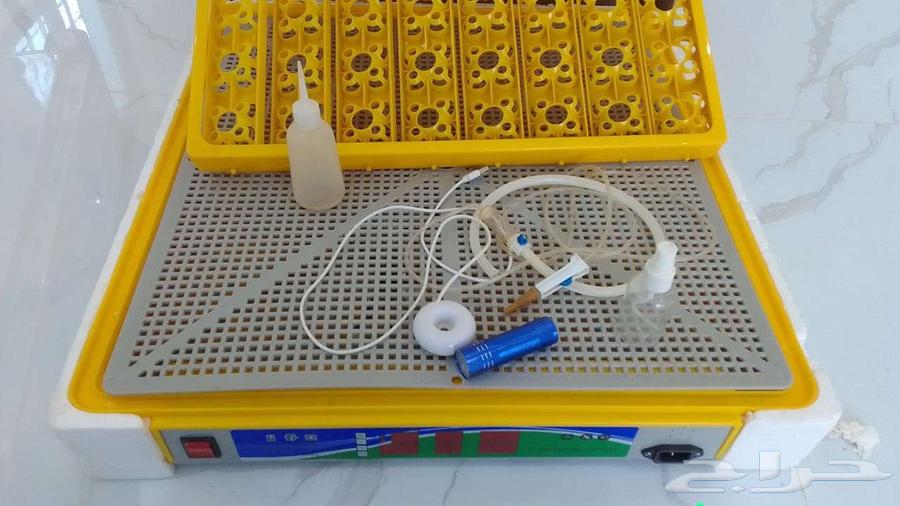 Incubator with accessories64452320084227110