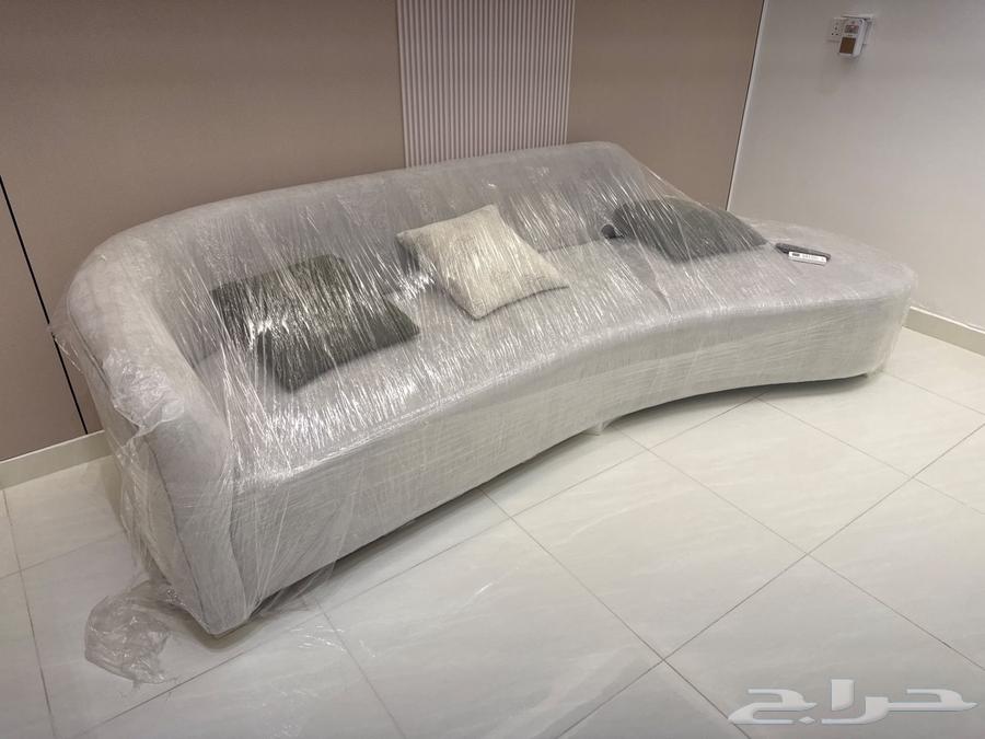 New book and unused, 3 square meters, reason for sale: does not match the decor64455907654147110