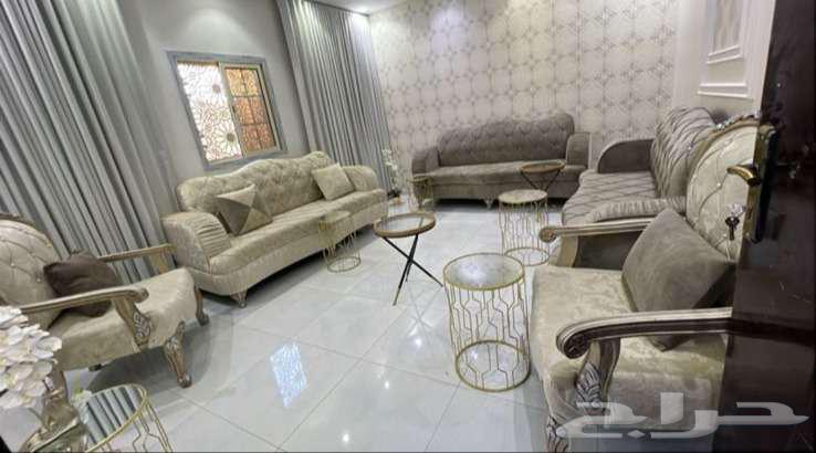 كنب للبيع نظيييف جدا استخدام اقل من سنة64459394558083110