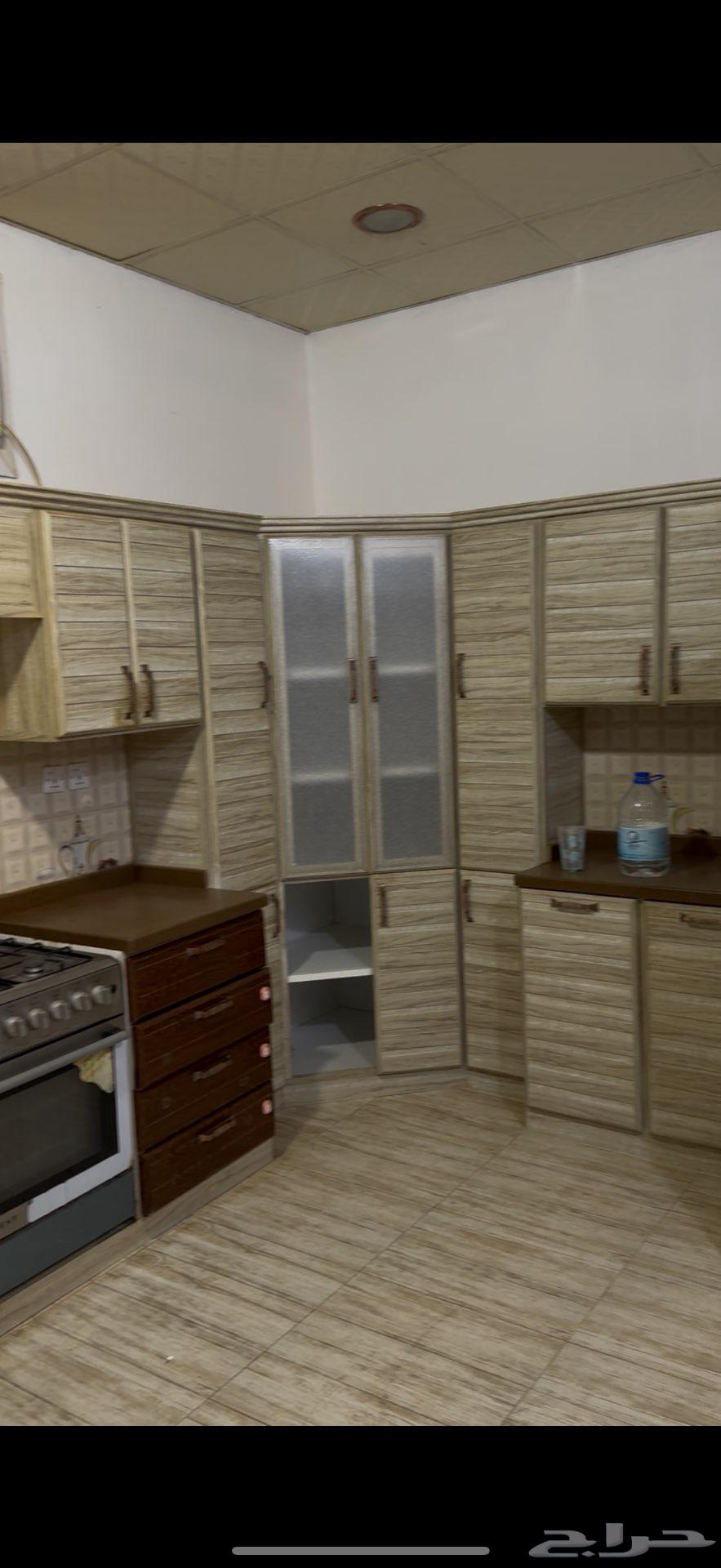 للبيع دولاب مطبخ64463418635778112