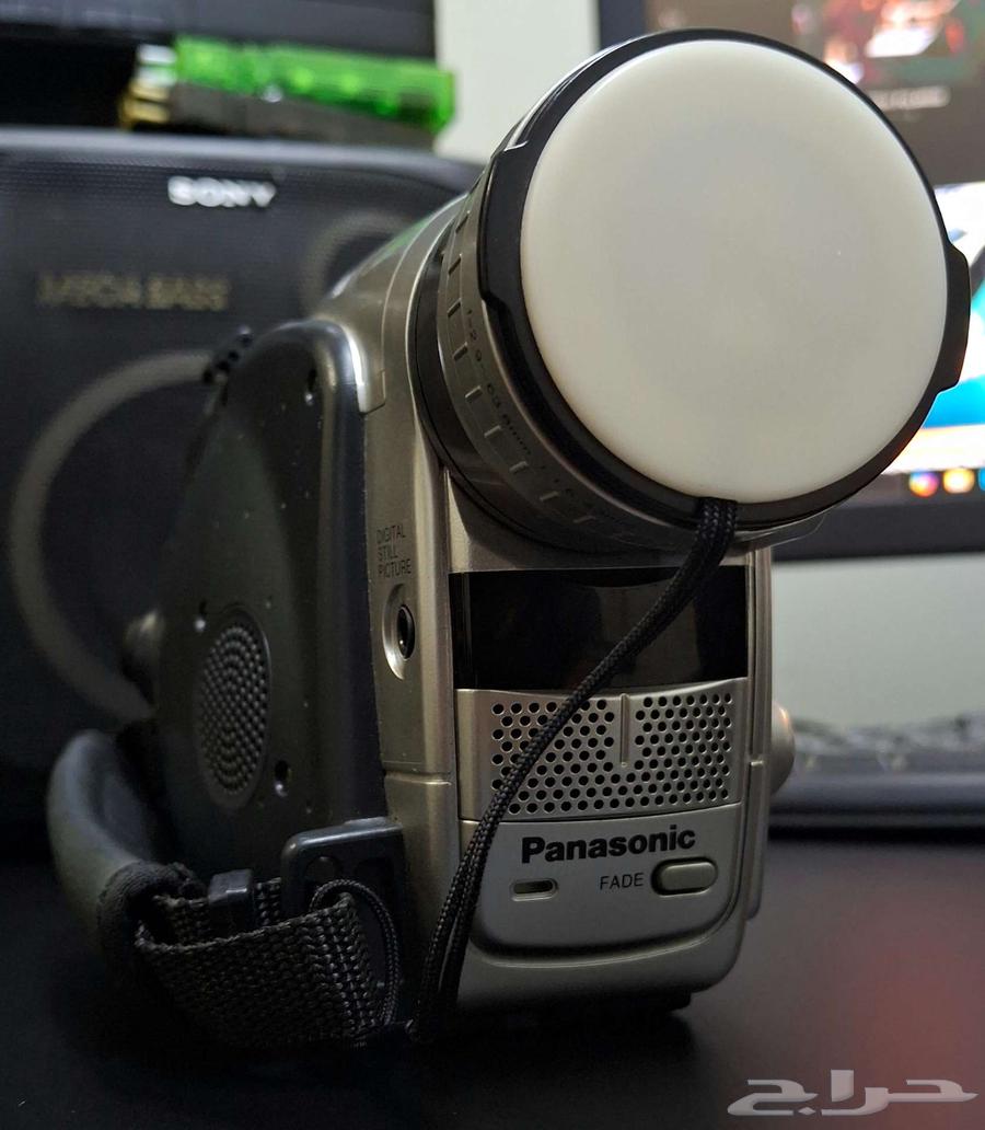 Panasonic VS50 VHS-C Camcorder Camera64464014095874112