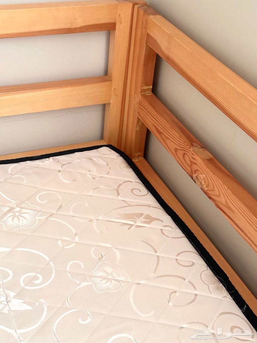 سرير خشب مع مرتبة64457975505027111