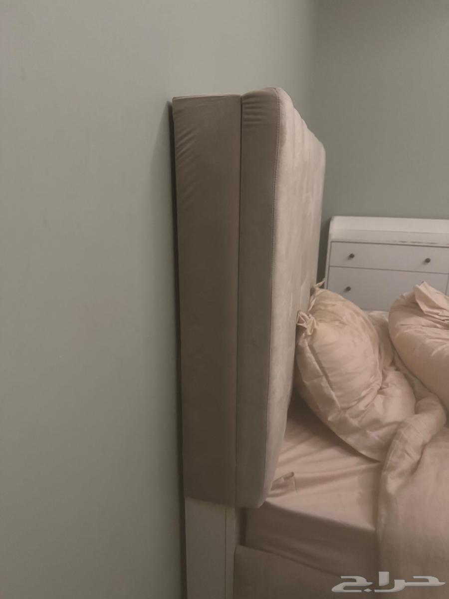 Full and a half bed with mattress installed only two days ago64458333472130112