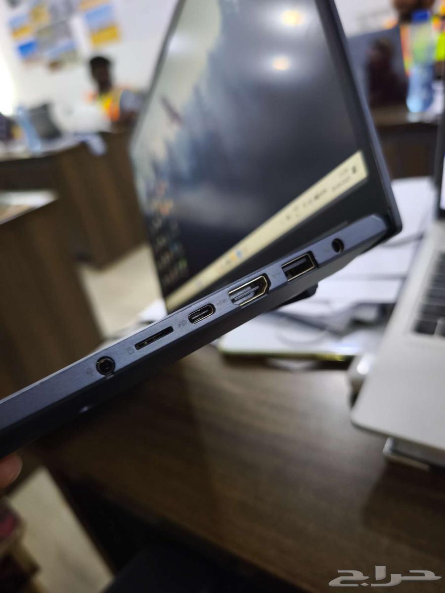 Asus creator pro -laptop with graphics card64459898860035111