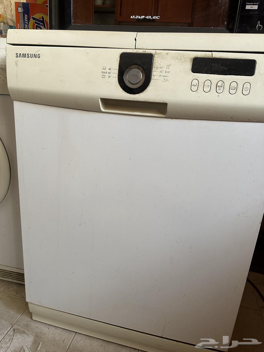 غسالة صحون سامسونج بحالة جيدة64460420951554110