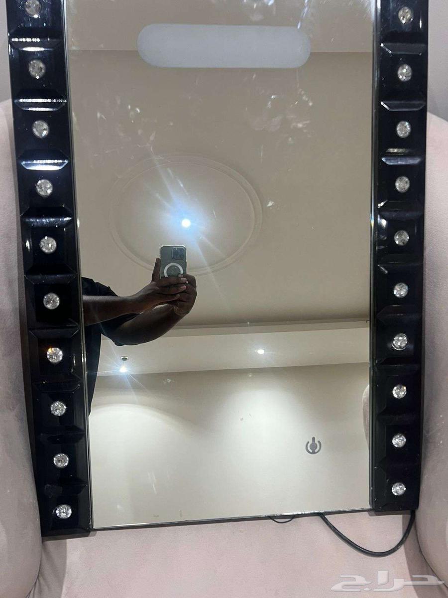 Touch and Dimmable Bathroom Mirror64462882458497110