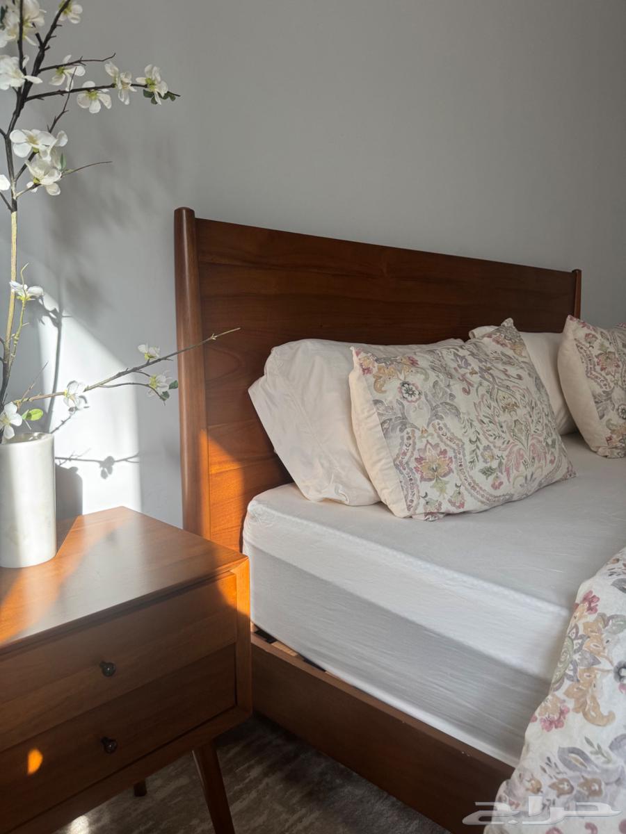 سرير من ويست الم شبه جديد64468051856002110