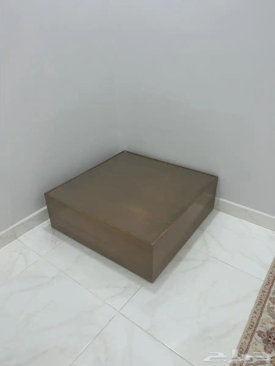 Modern almost new sofa with floor table64461431056897112