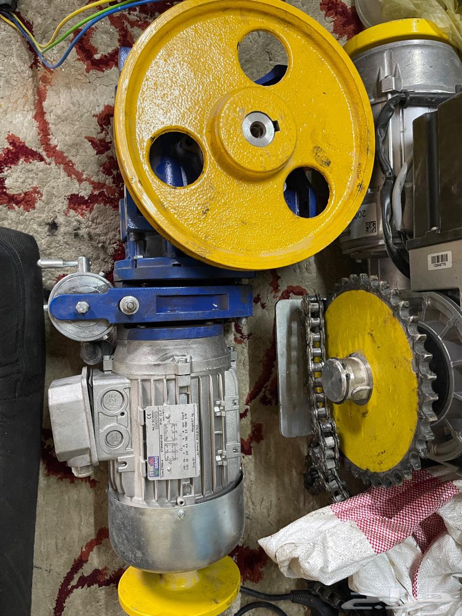 مصاعد مع دنمو للبيع64461588822018113