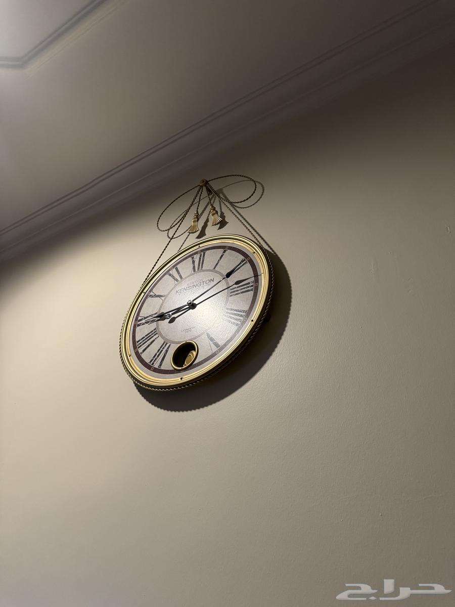 مكتبة تلفزيون للبيع64447838268930112