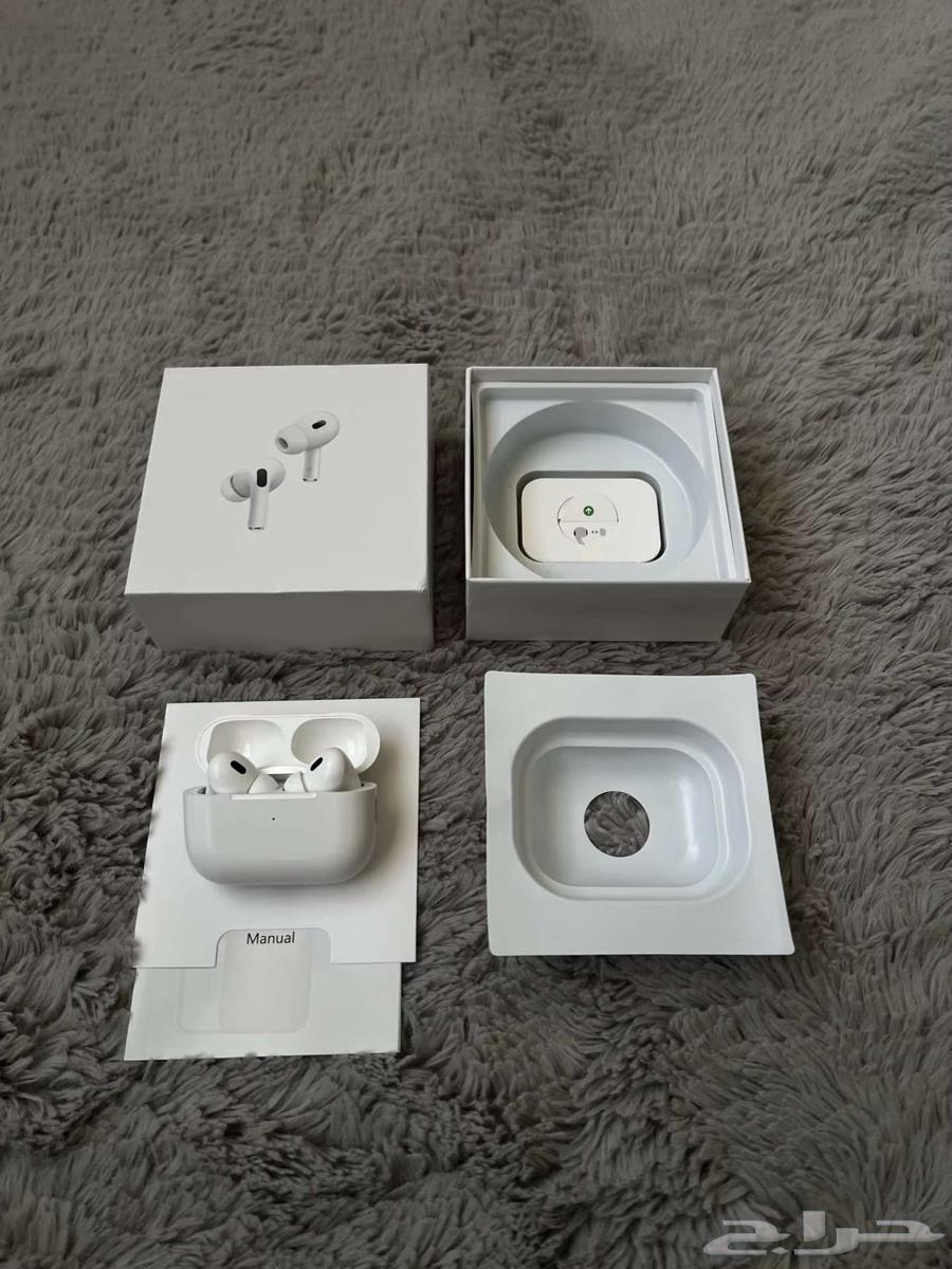 إيربودز برو 2 مع شحن من نوع سي أبيض64462569326339110