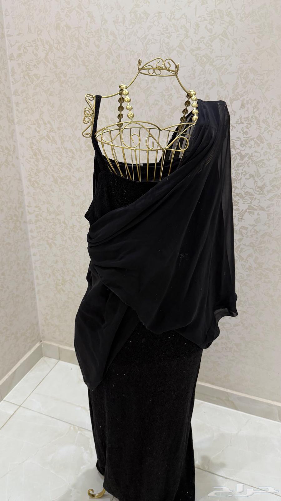 فساتين مستعمله للبيع بمقاسات كبيره64464422666754112