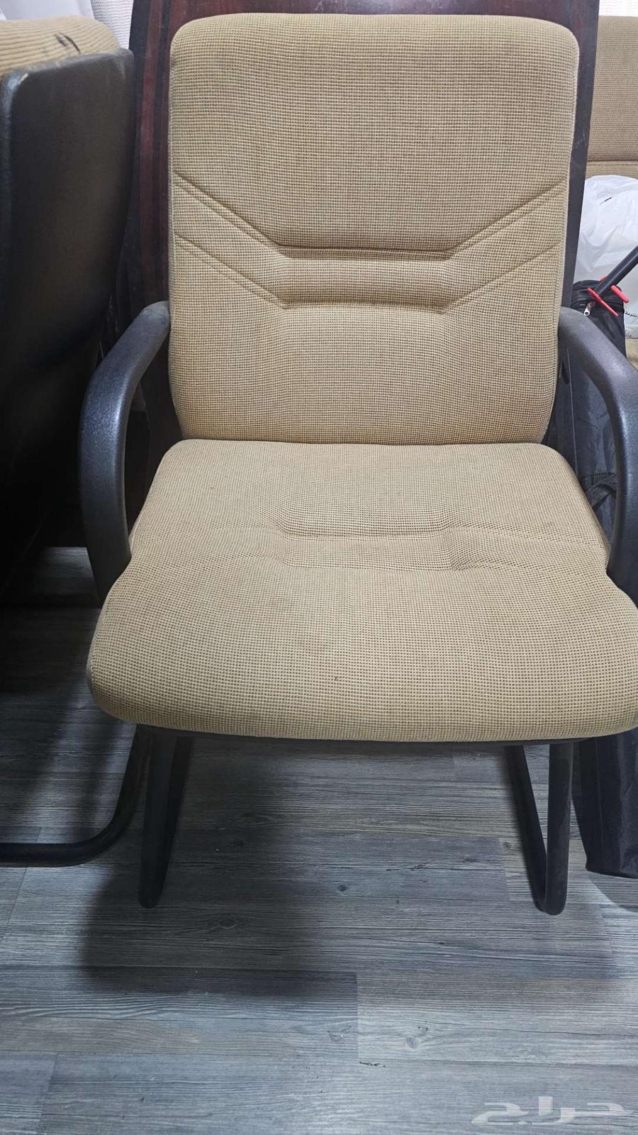 Chair with wooden table64459635266178110