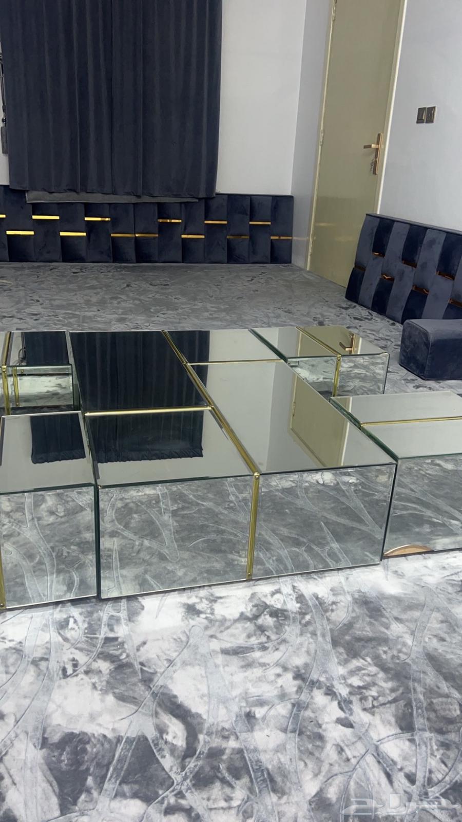 Glass table64461241468931113