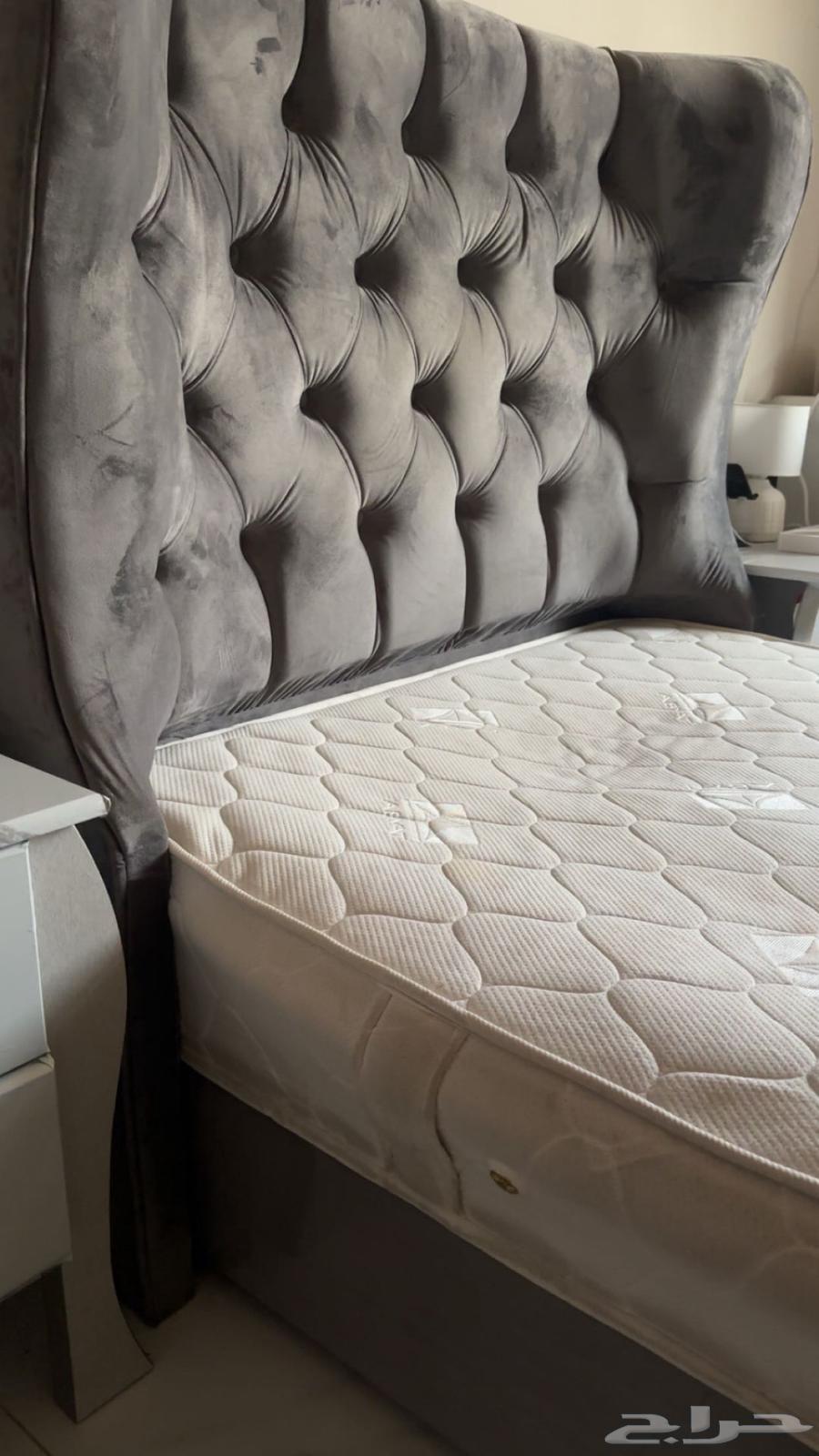 سرير شبه جديد بالقراطيس حقته .64461994169985113