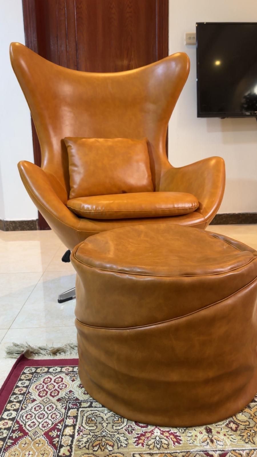 كرسي دوار جلد من هوم سنتر64461588876291110