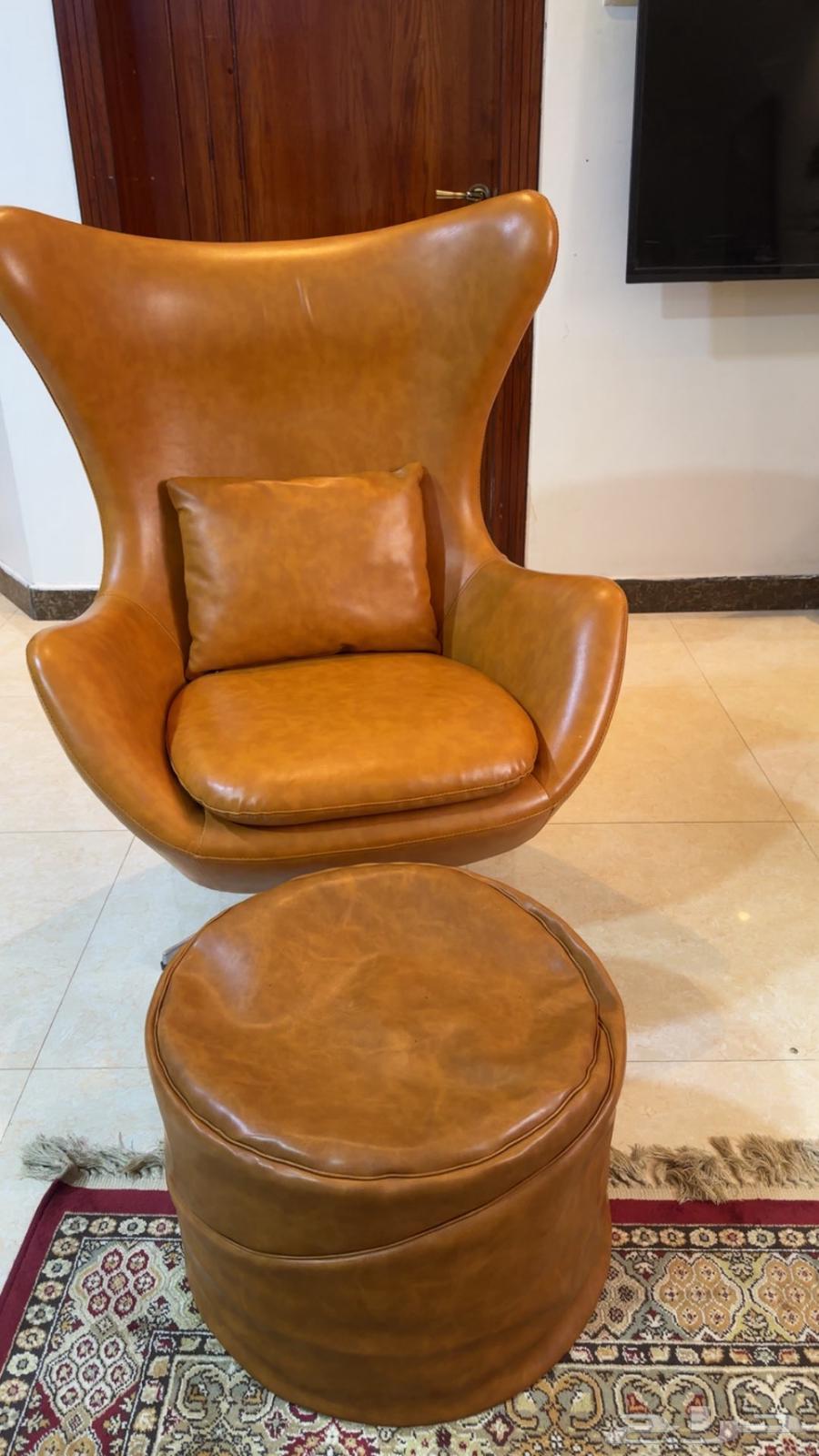 كرسي دوار جلد من هوم سنتر64461588876291111