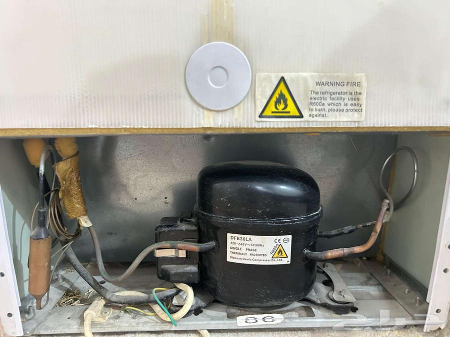 ثلاجة وسط المكاتب غرف النوم الاستراحات64458600143363112